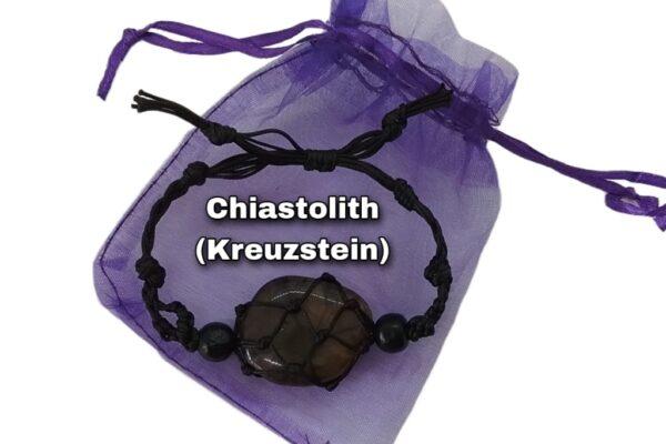 In liebevoller Handarbeit gefertigtes Heilstein-Armband mit Chiastolith