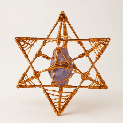 Merkaba aus Kupfer 15 cm mit Amethyst – Heilige Geometrie, Energieobjekt & Meditationshilfe