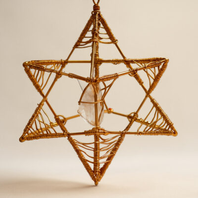 Merkaba aus Kupfer 15 cm mit Bergkristall – Heilige Geometrie, Energieobjekt & Meditationshilfe